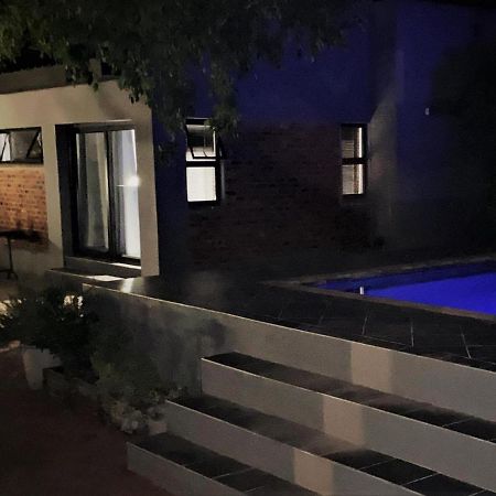 46 On Allcock Guest Apartment & Luxury Room Pretoria-Noord エクステリア 写真