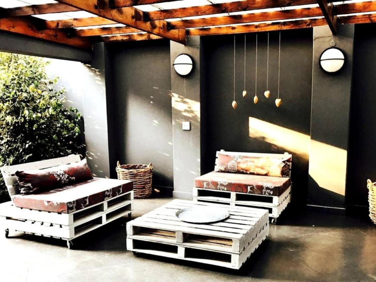 46 On Allcock Guest Apartment & Luxury Room Pretoria-Noord エクステリア 写真