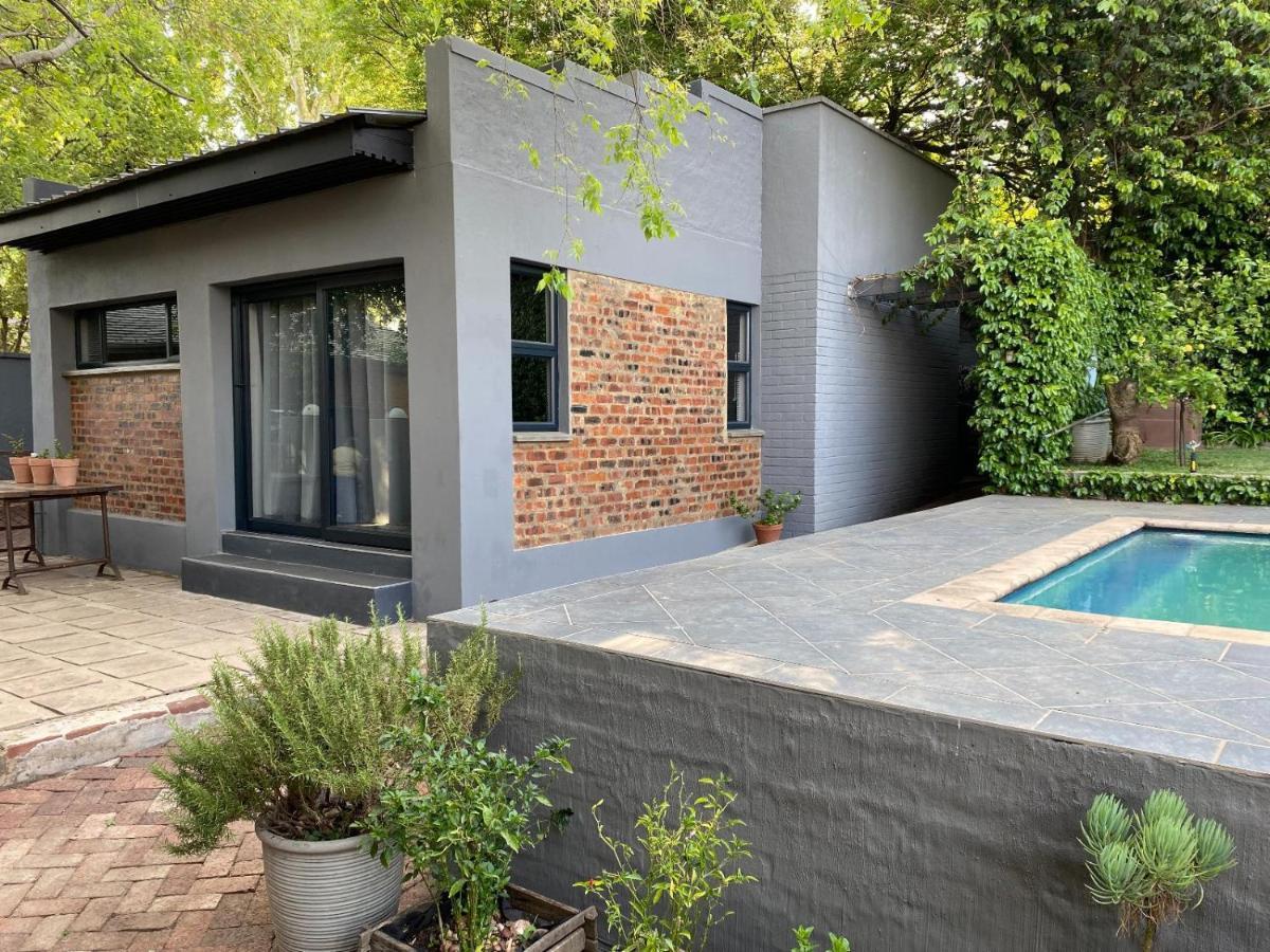 46 On Allcock Guest Apartment & Luxury Room Pretoria-Noord エクステリア 写真